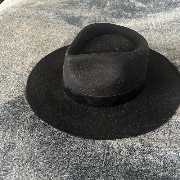 Lack of color XL wide brim hat black velvet worn once - Picture 1 of 5
